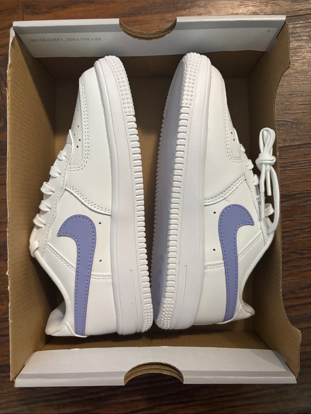 Not available in US- Nike Force 1 Low Lace White/Thistle Color